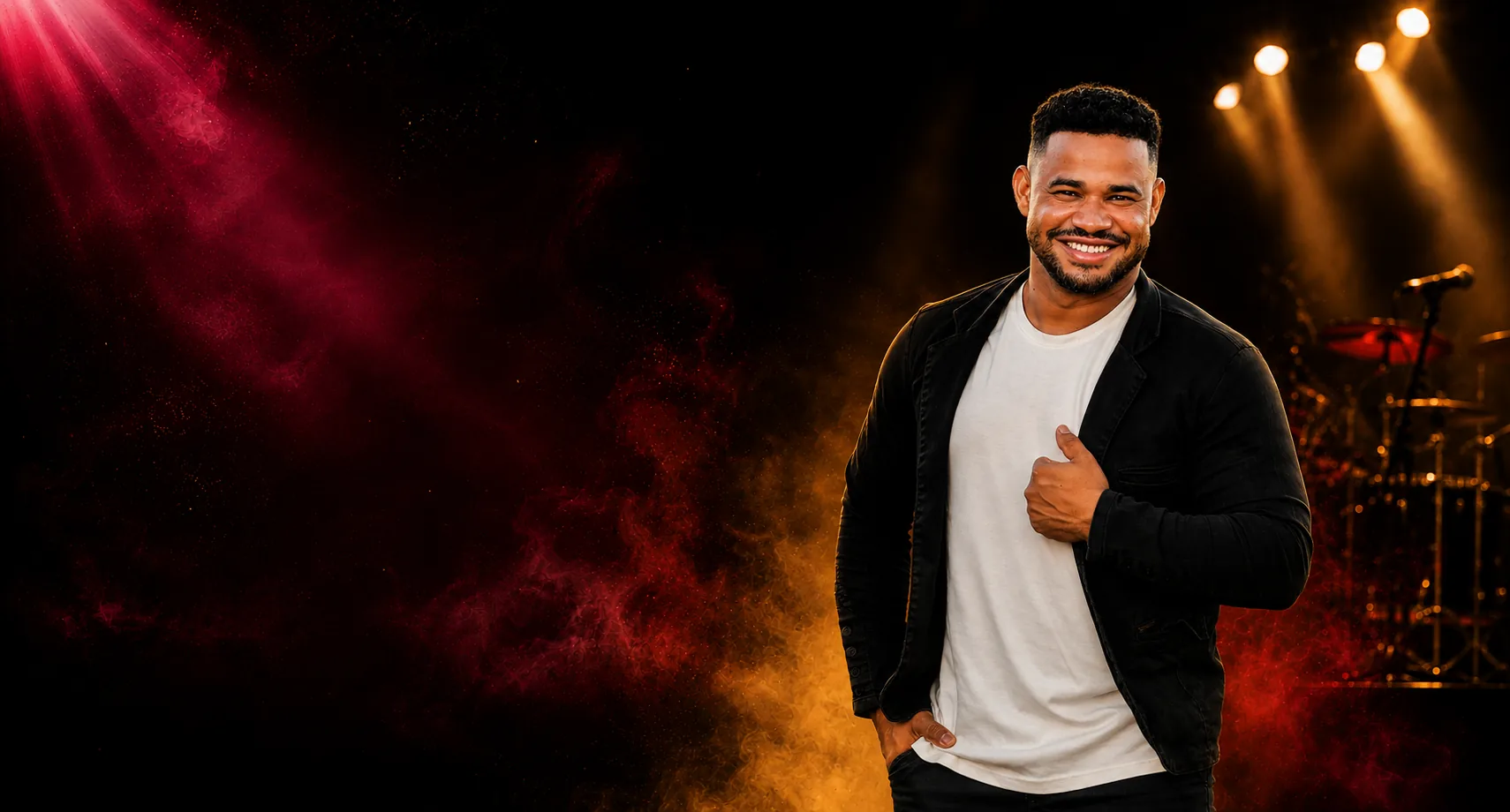 Ailton Souza, cantor sertanejo em Luziânia e Brasília, durante apresentação musical